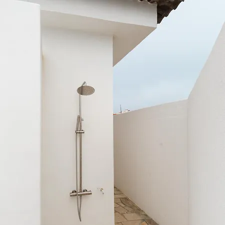 Дом отдыха Casa Da Rocha - Totalmente Renovada